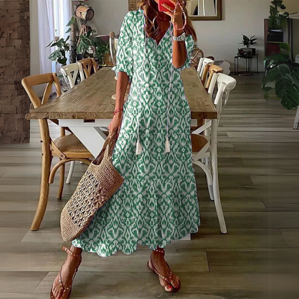 Paisley™ green patterned midi dress with short sleeves and V-neck